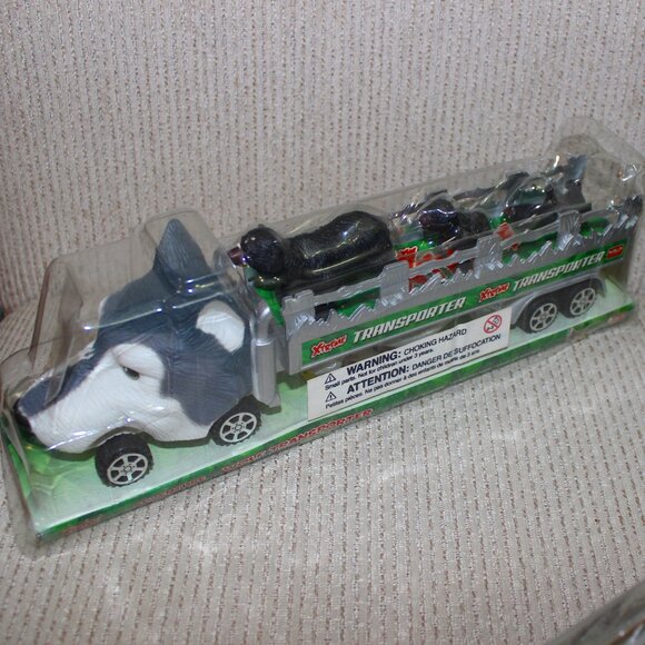3/$55❤️3x Wild Republic Xtreme Adventure Wolf + Dino + Tiger Transporter Trucks - Picture 6 of 11